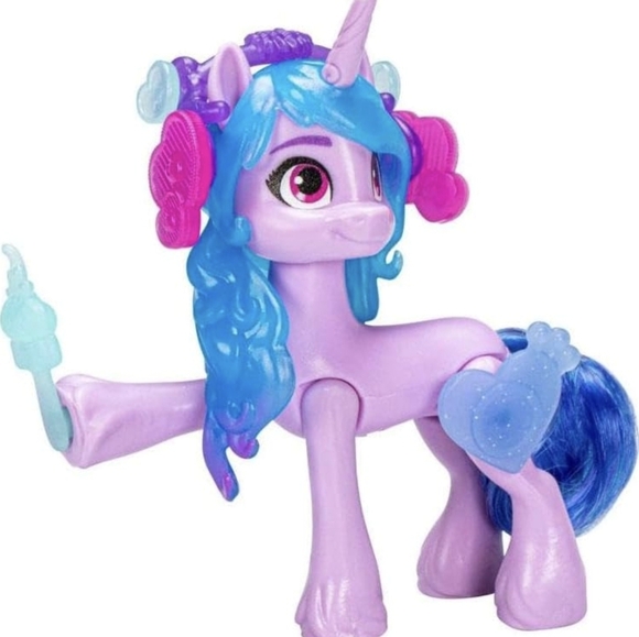 My Little Pony IZZY MOONBOW Cutie Mark Magic Hoof To Heart Keychain - Picture 5 of 6